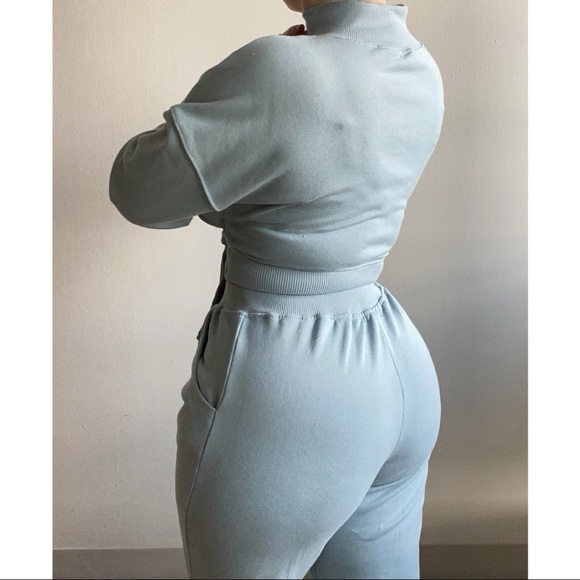 *NWOT* Fashion Nova Sky Blue Jogger Set - Picture 2 of 3